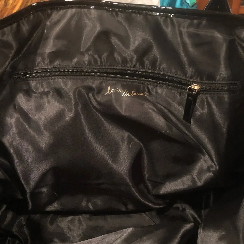 Victoria’s Secret Dubai Large VS black canvas tote - Picture 4 of 10